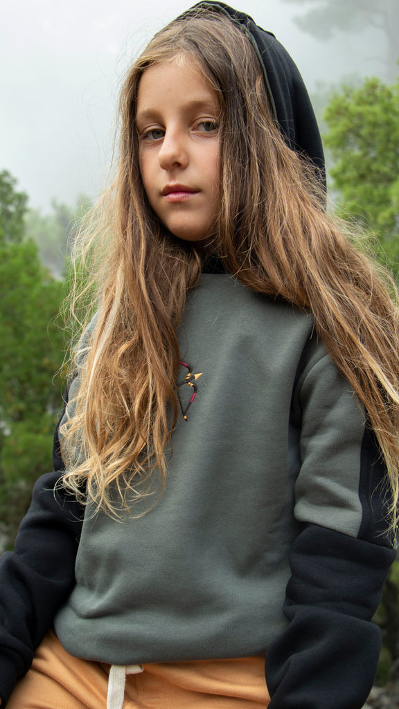 Arrow kids hoodie - green & black